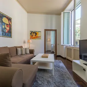 Palazzo Borghese Lovely Flat Apartamento Roma